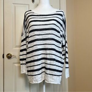 Gauzy, Beachy Striped Lou & Grey Long Sleeve Sweater Grey and White Size Small